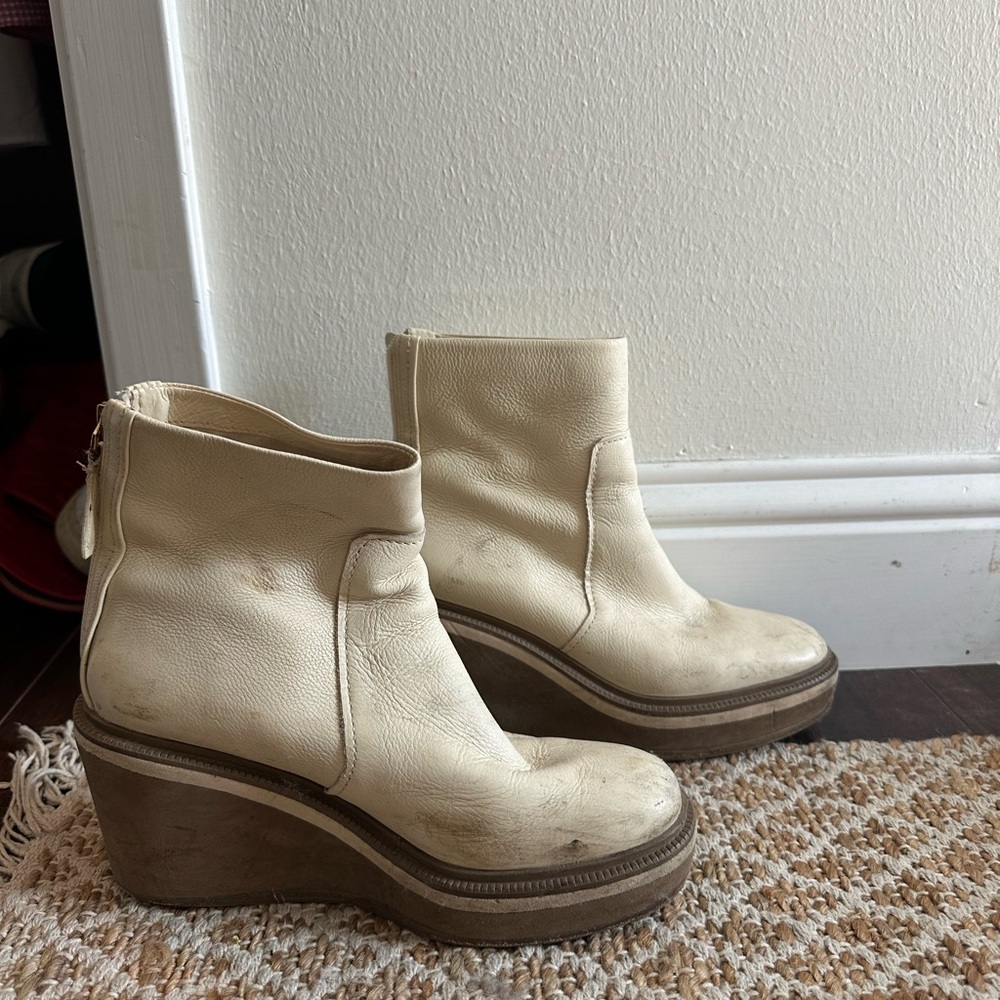 Louise et Cie Cream Wedge Boots